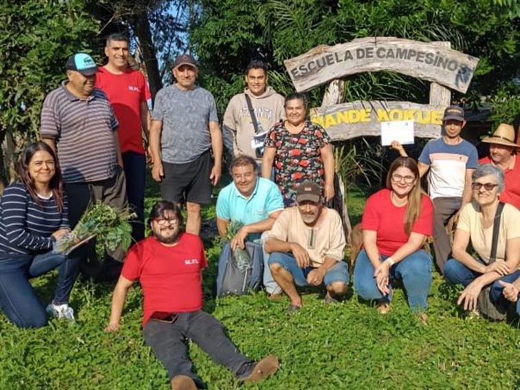 Visita a la Escuela de Campesinos, Montecarlo, Misiones, Argentina.